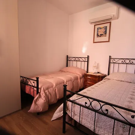 아파트 La Fonda Casa Vacanze-appartamenti Con Piscina 산토 스테파노 디 마그라