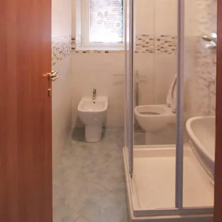 Casa Vacanze La Fonda شقة سانتو ستيفانو دي ماجرا