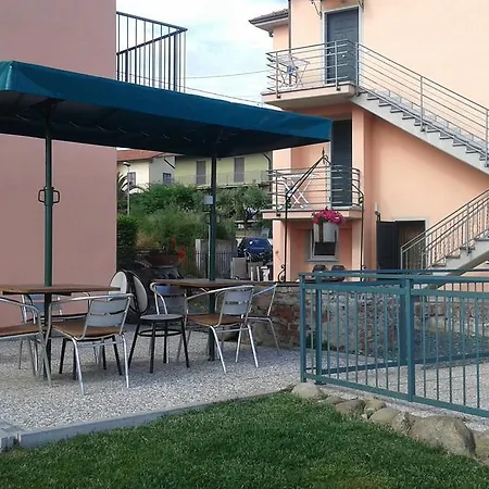 La Fonda Casa Vacanze-appartamenti Con Piscina 산토 스테파노 디 마그라